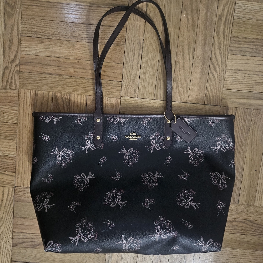Coach Reversible City Tote - Flower Bouquet